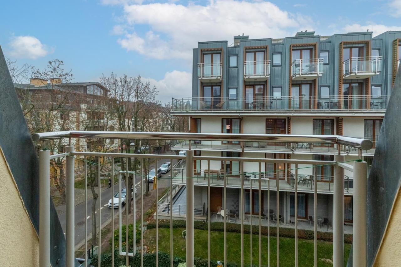 Swinoujscie Studio With Balcony Trentowskiego By Noclegi Renters Bagian luar foto